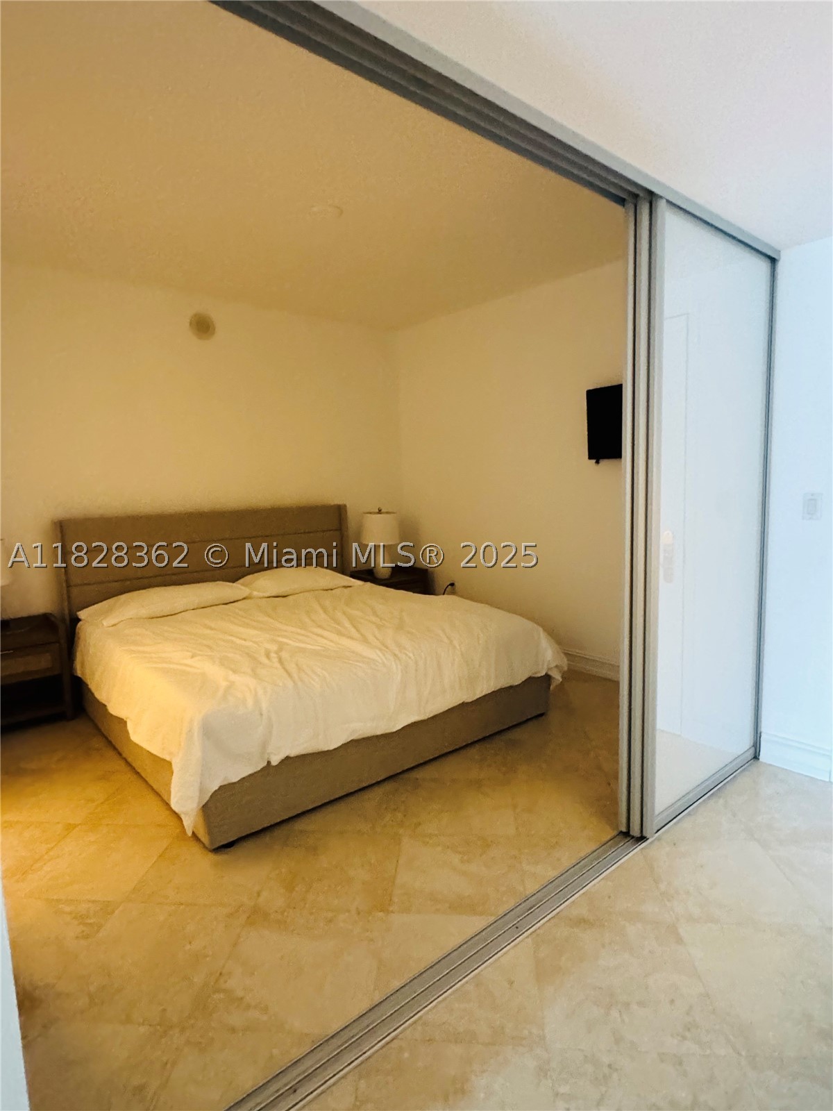 A11828362 Property Photo 22