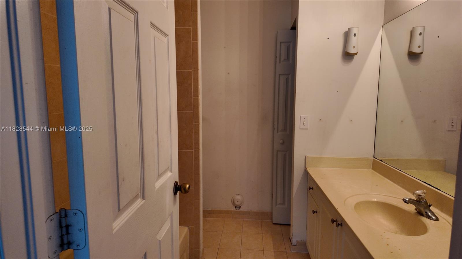 374 Ne 26th Ave 203 Property Photo 12