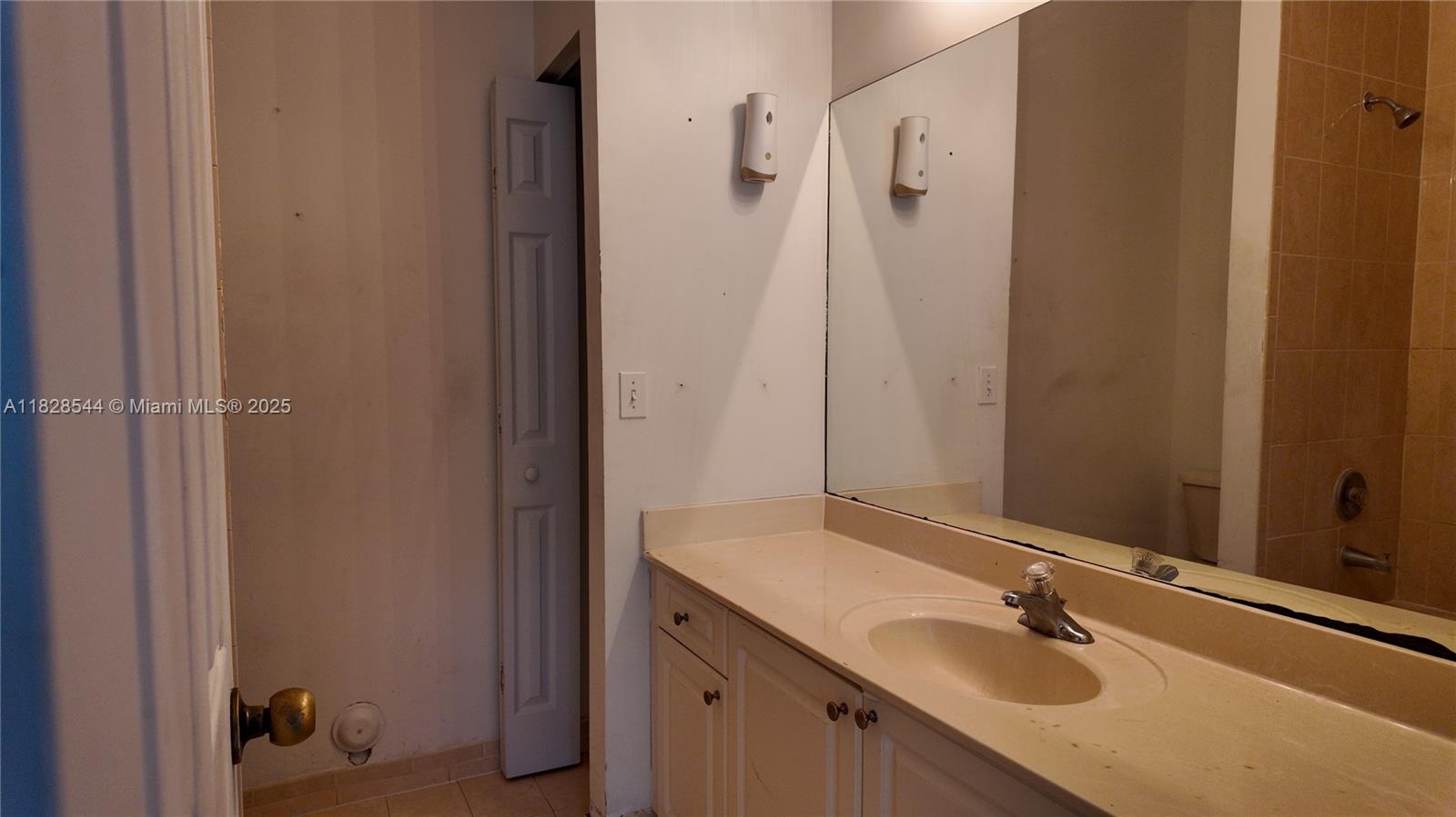 374 Ne 26th Ave 203 Property Photo 16
