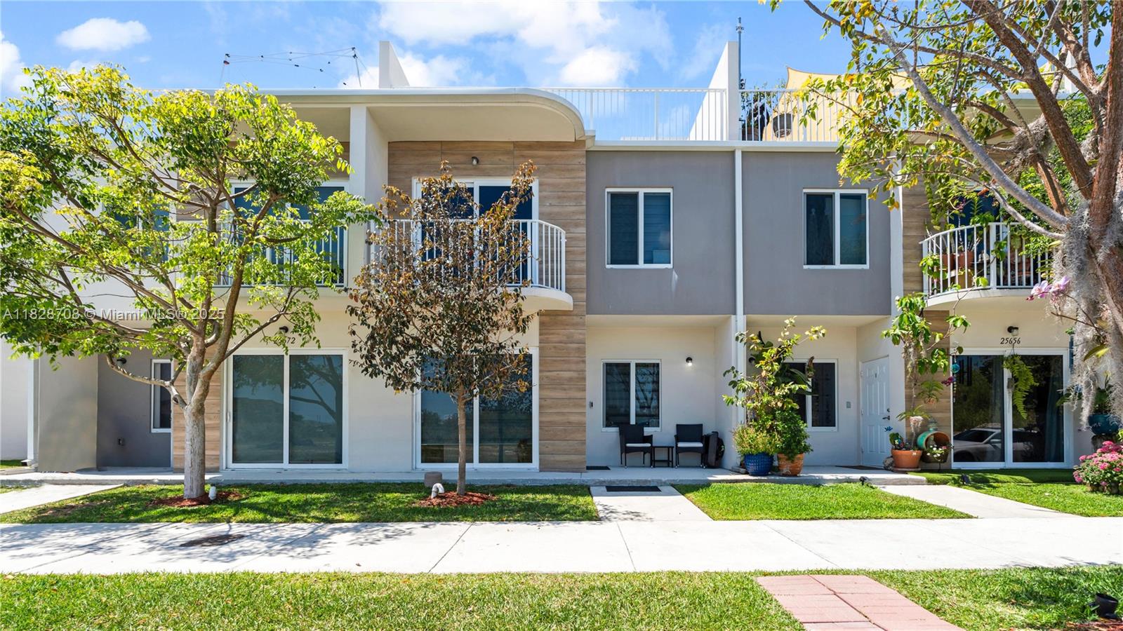 25664 SW 143rd Path 25664 Property Photo 1