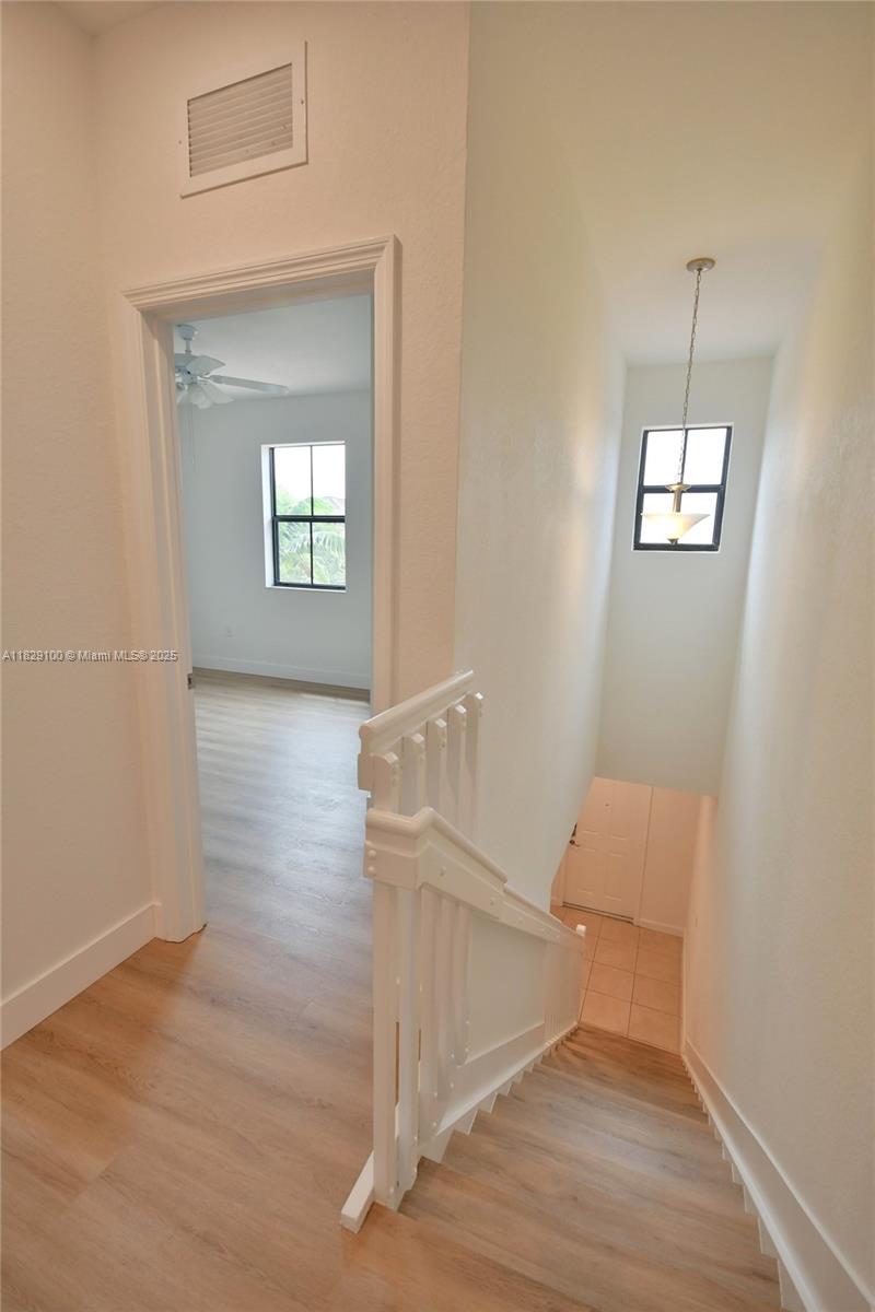 738 Se 37th Pl Property Photo 19