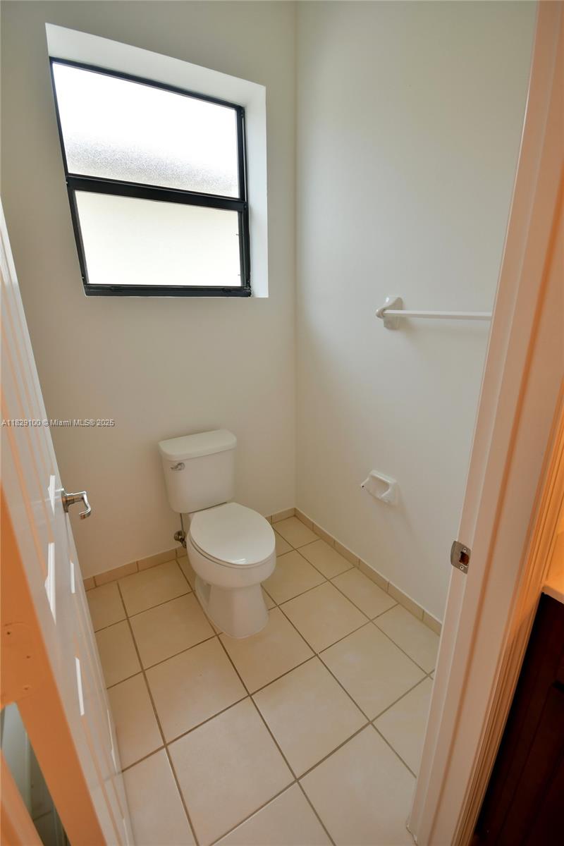 738 Se 37th Pl Property Photo 26