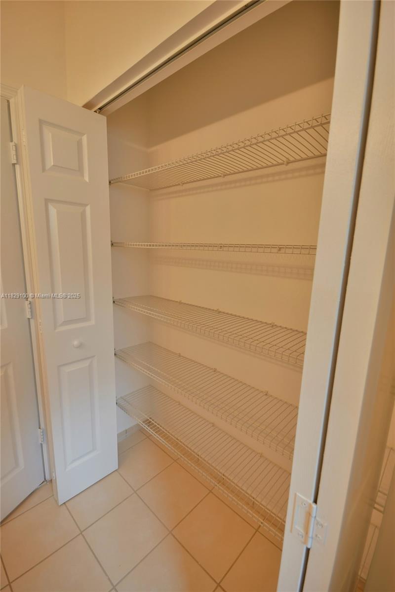 738 Se 37th Pl Property Photo 27