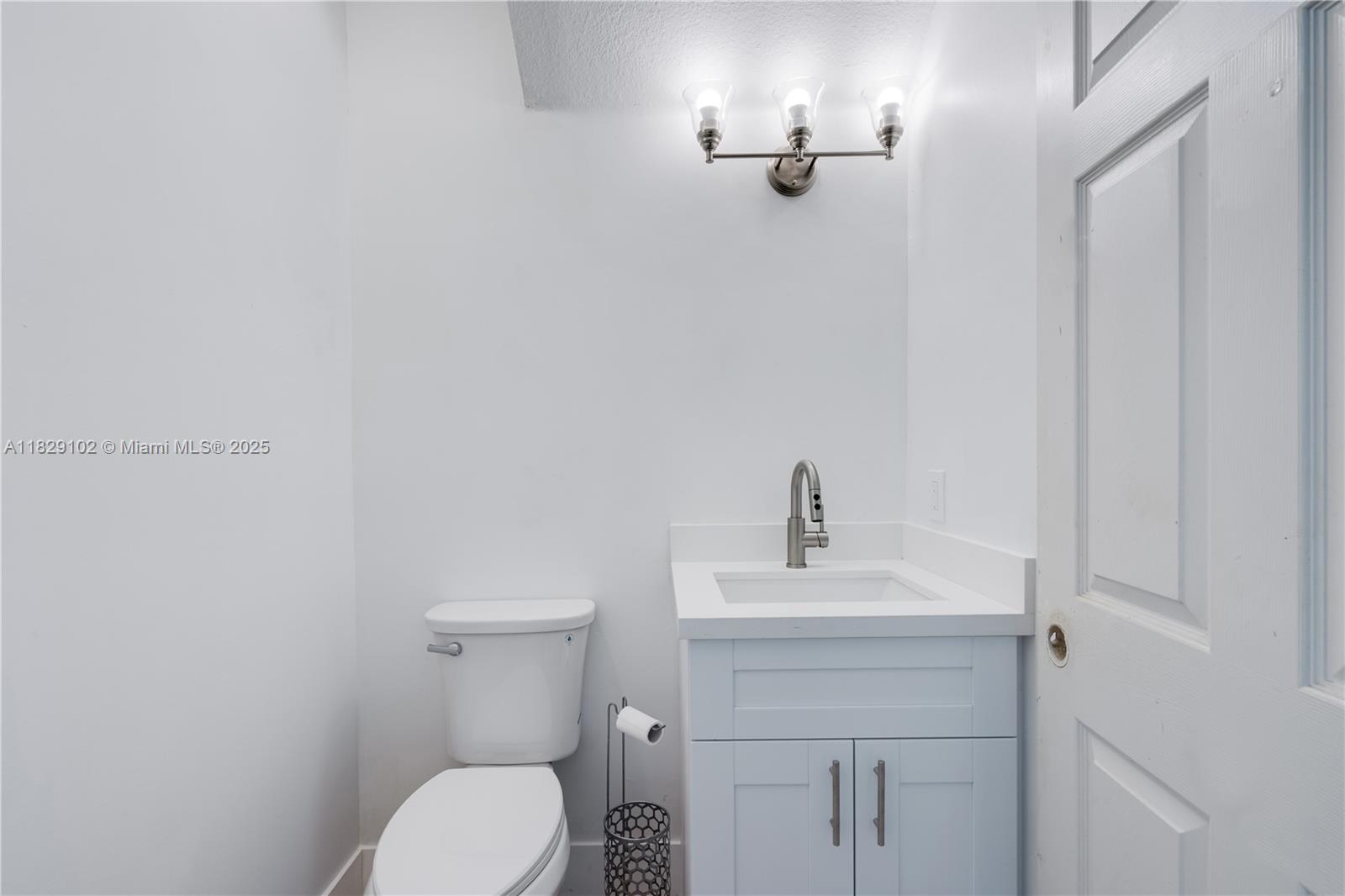 383 Ne 34th Ter 383 Property Photo 16
