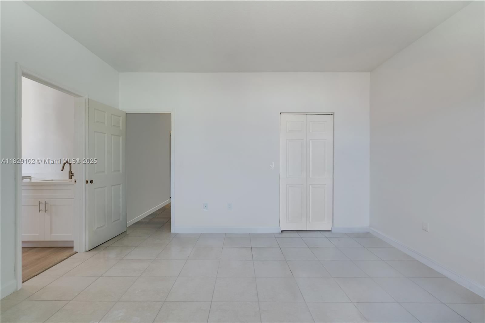 383 Ne 34th Ter 383 Property Photo 25