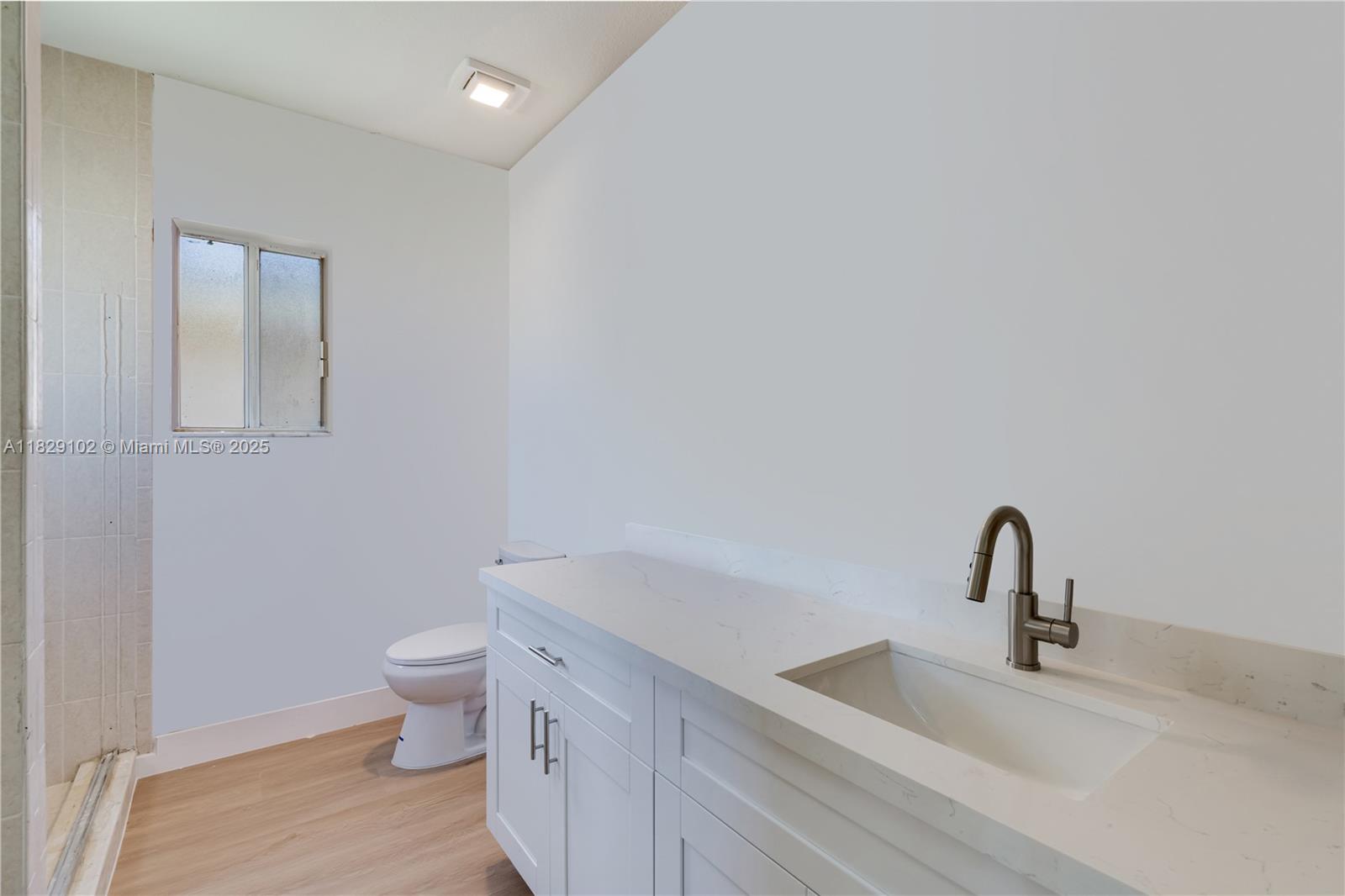 383 Ne 34th Ter 383 Property Photo 26