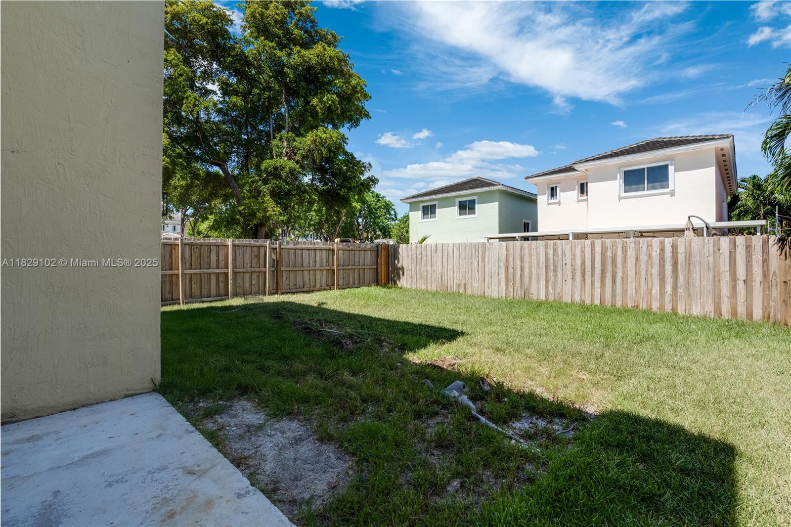 383 Ne 34th Ter 383 Property Photo 27