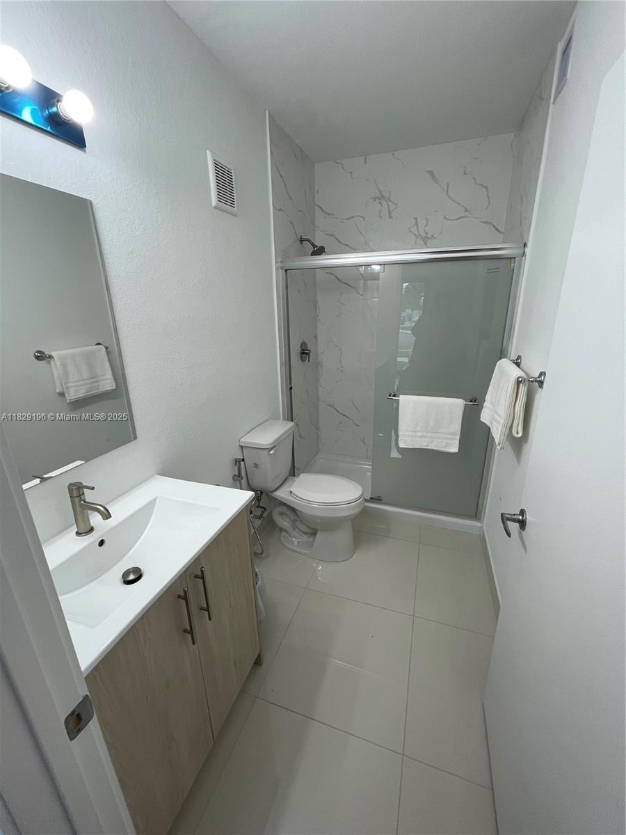 254 Nw 11th Ct Property Photo 6