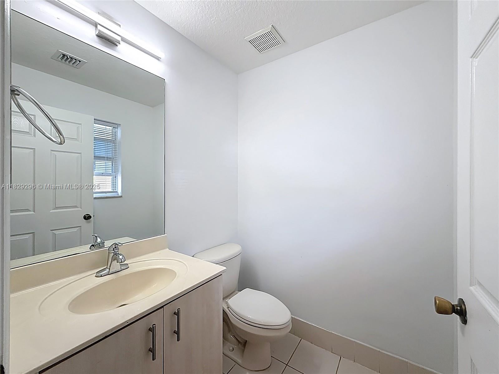 1568 Se 20th Ter Property Photo 24