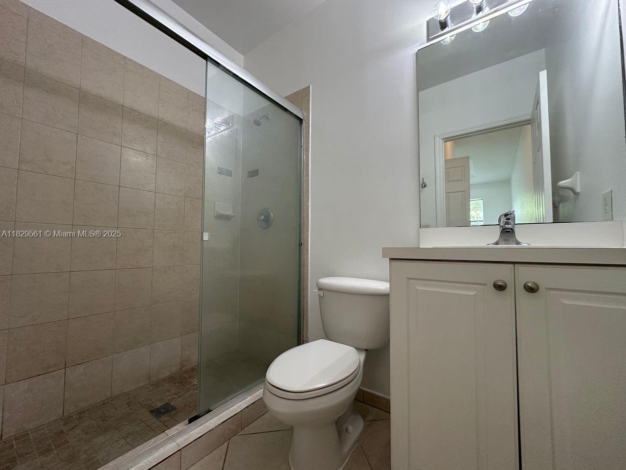 2929 Se 2nd St 4 Property Photo 13