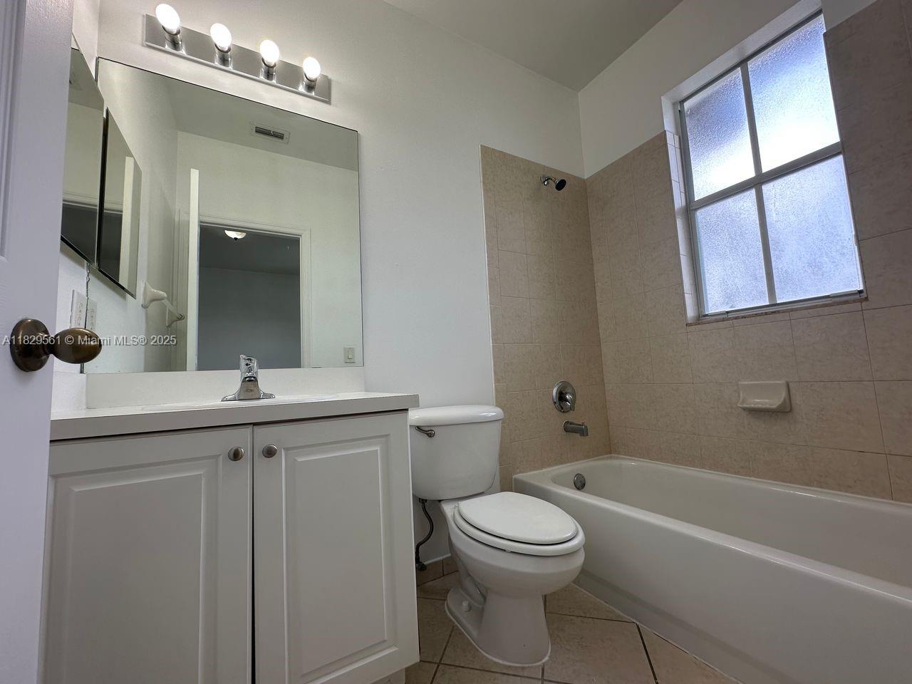 2929 Se 2nd St 4 Property Photo 20