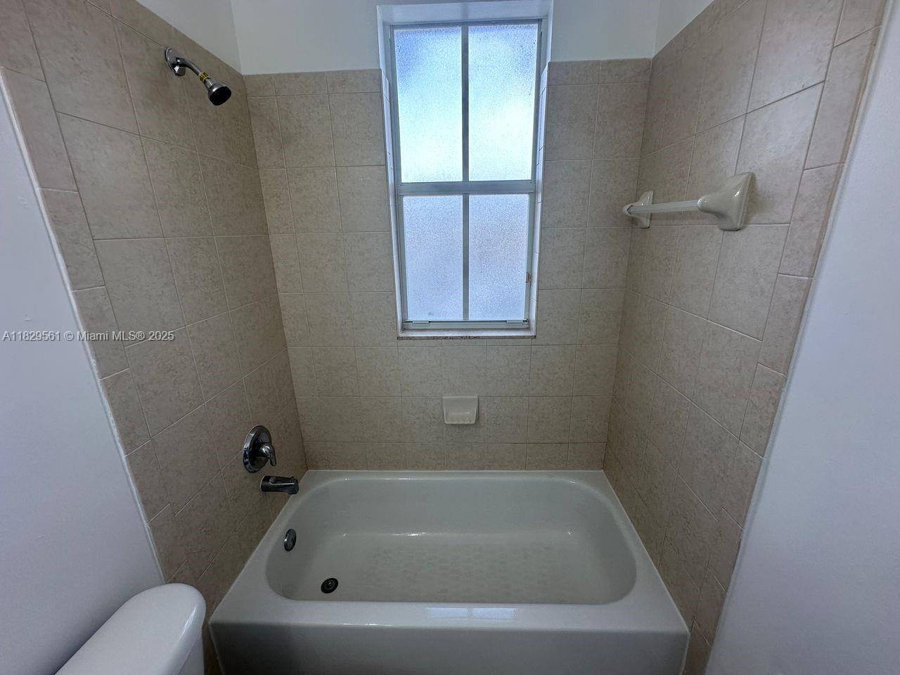 2929 Se 2nd St 4 Property Photo 21