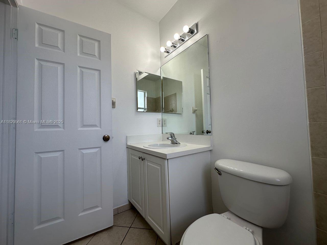 2929 Se 2nd St 4 Property Photo 22