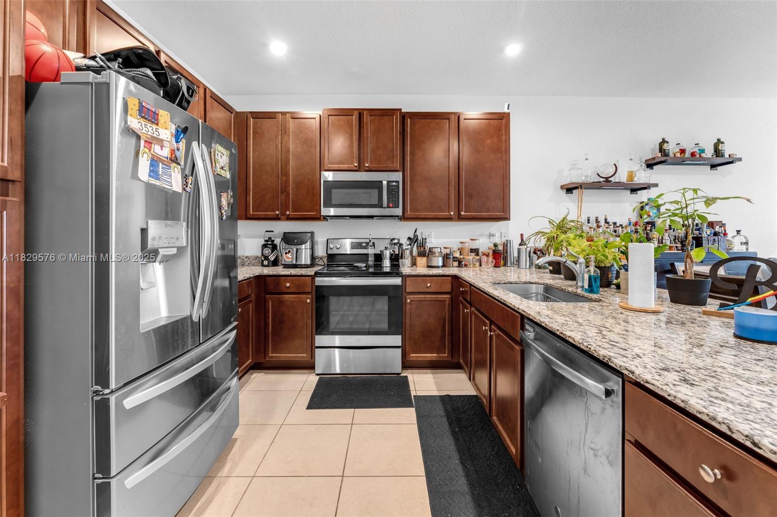 10962 Sw 235 Property Photo 5