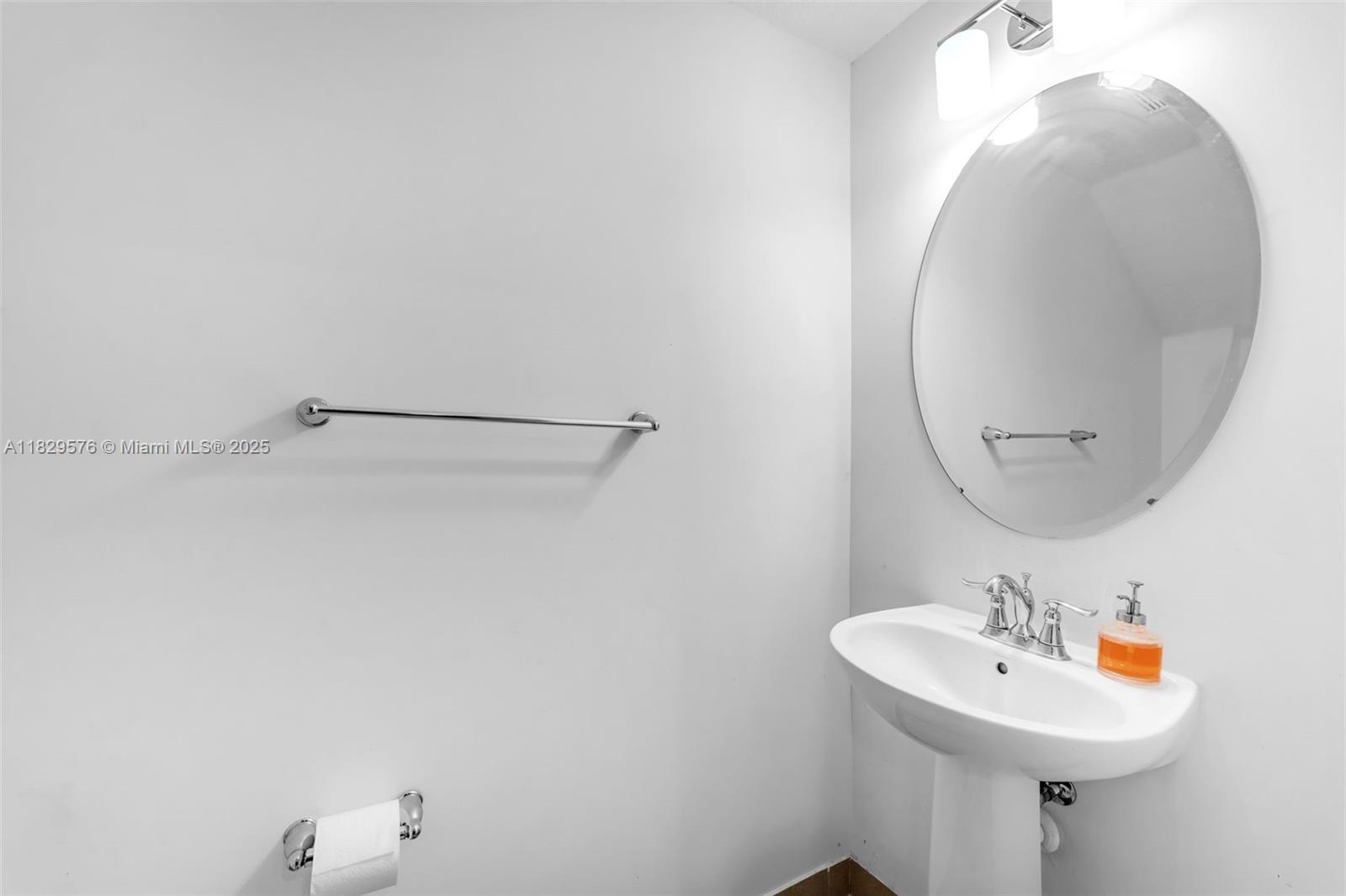 10962 Sw 235 Property Photo 22