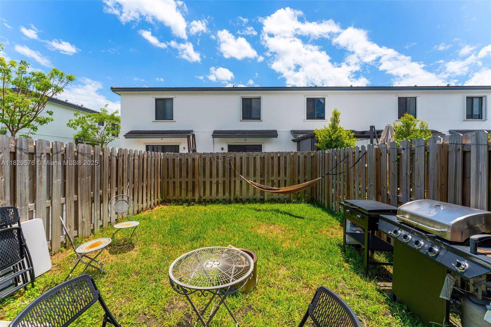 10962 Sw 235 Property Photo 23