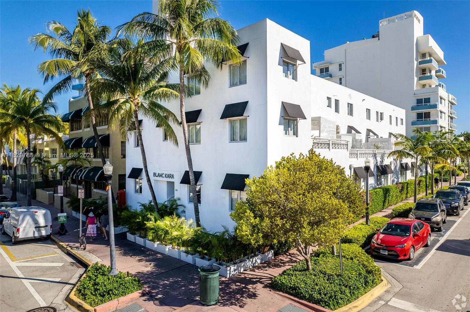 205 Collins Ave Property Photo 10