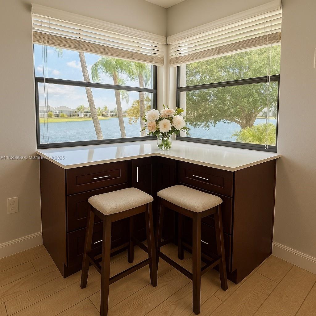 1044 S Independence Dr 1044i Property Photo 2