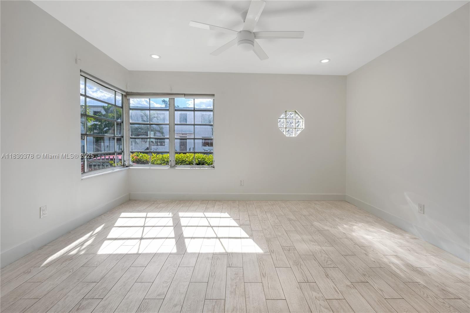 905 Michigan Ave 1 Property Photo 1