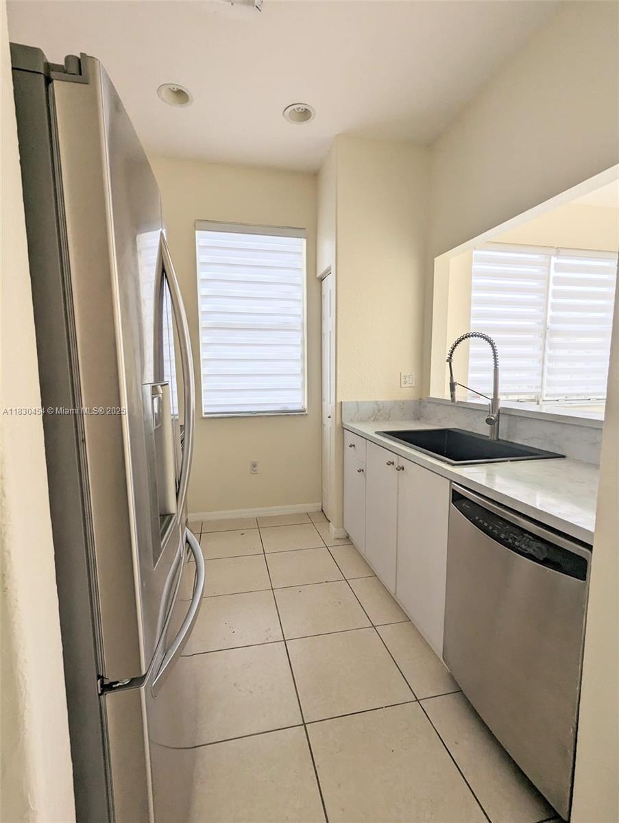 10968 Sw 236th Ter Property Photo 6