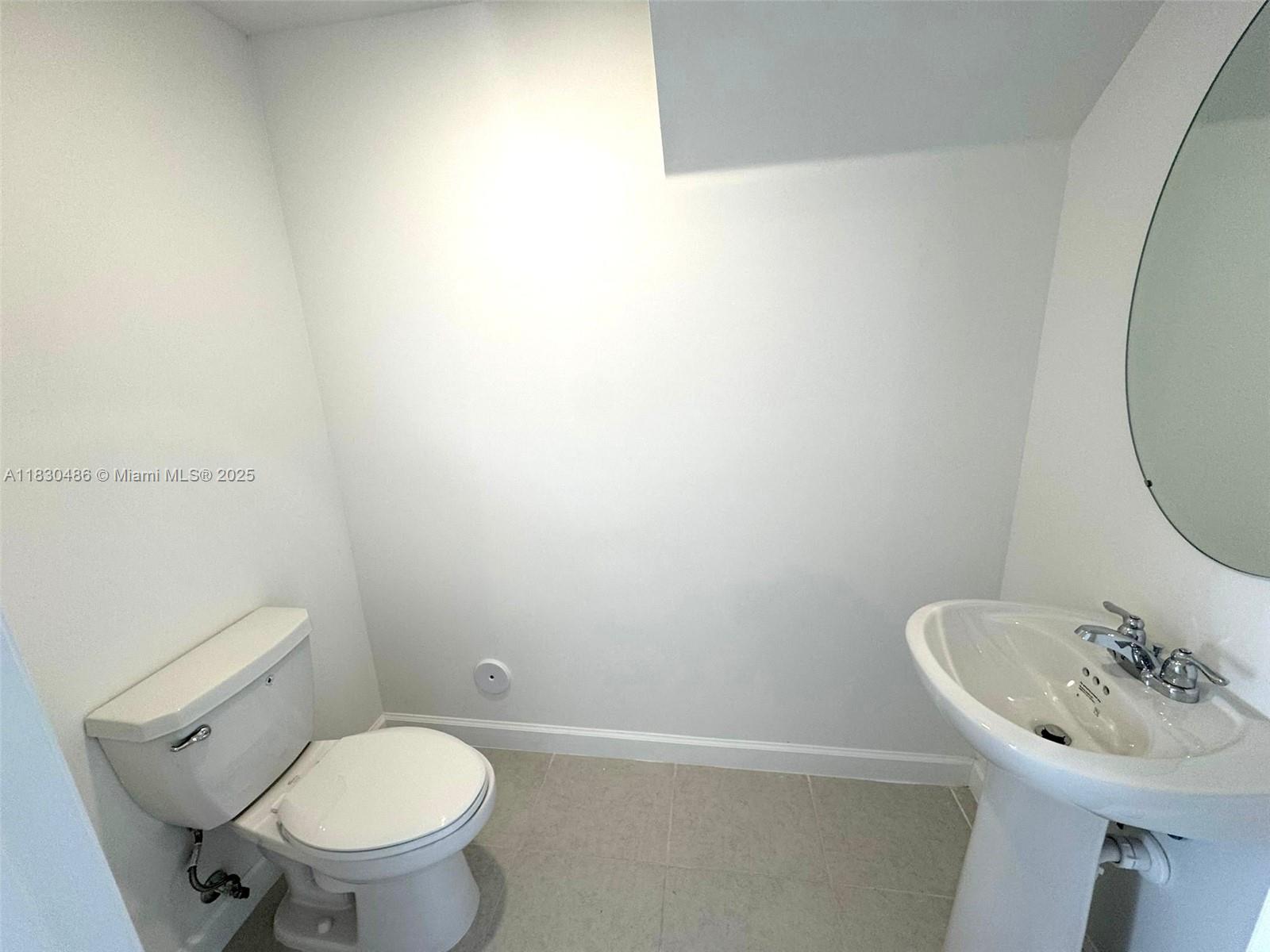 2877 Se 24 Avenue Property Photo 6