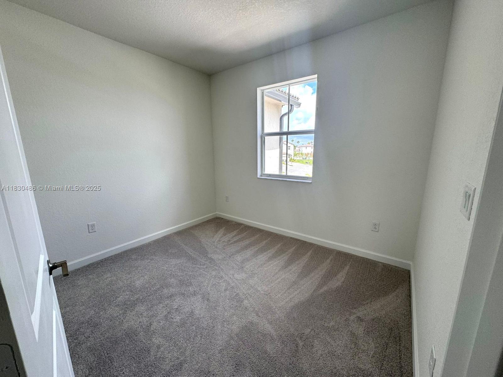2877 Se 24 Avenue Property Photo 9