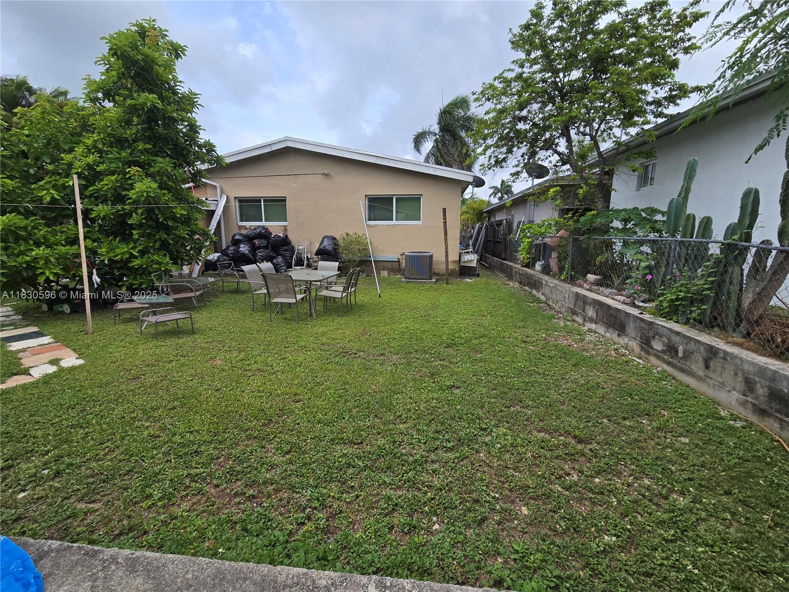 360 Sw 3rd St Property Photo 12