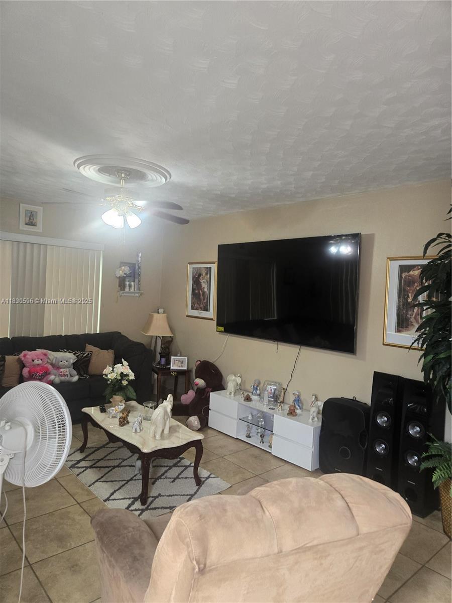 360 Sw 3rd St Property Photo 16