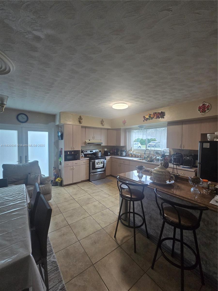 360 Sw 3rd St Property Photo 24