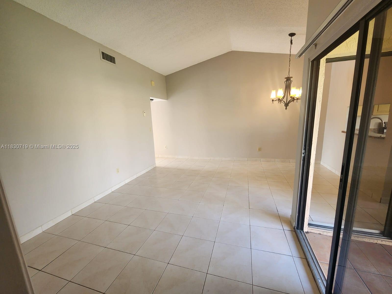 1140 Independence Trl 1140-d Property Photo 7