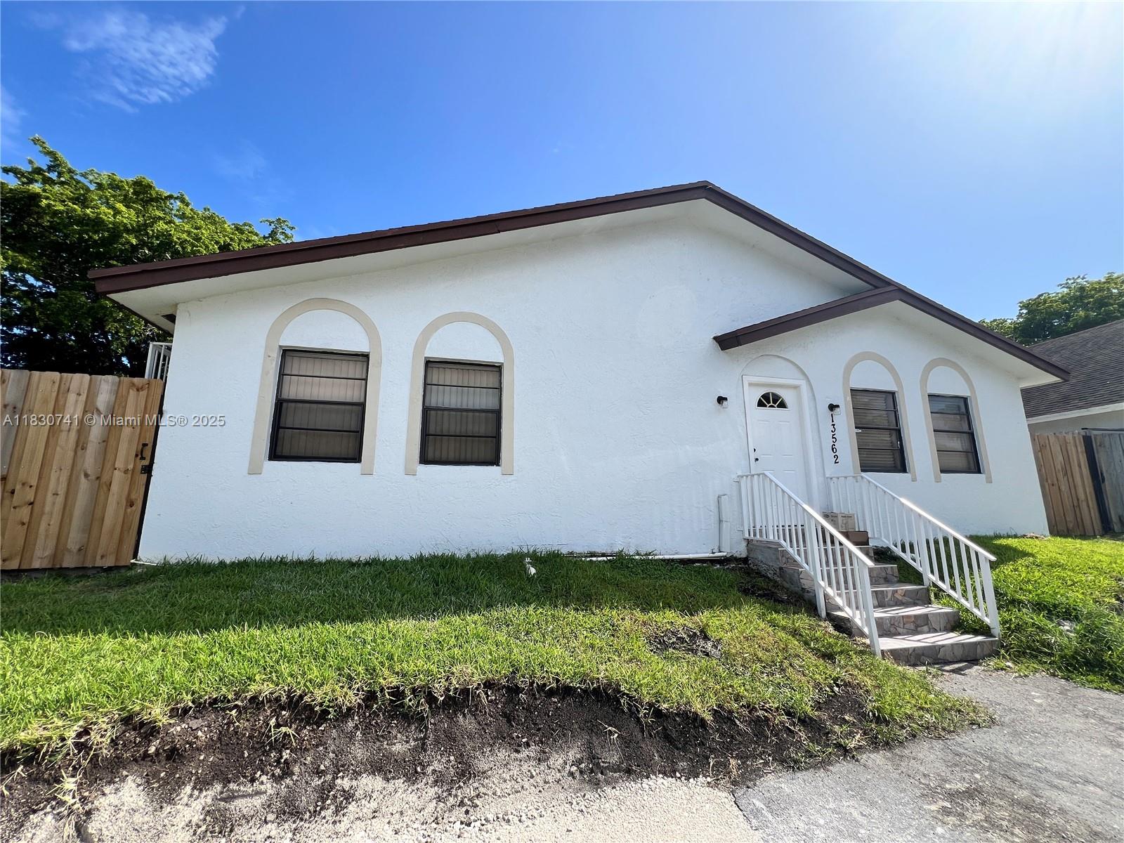 13562 Sw 286th Ter 13562 Property Photo 1