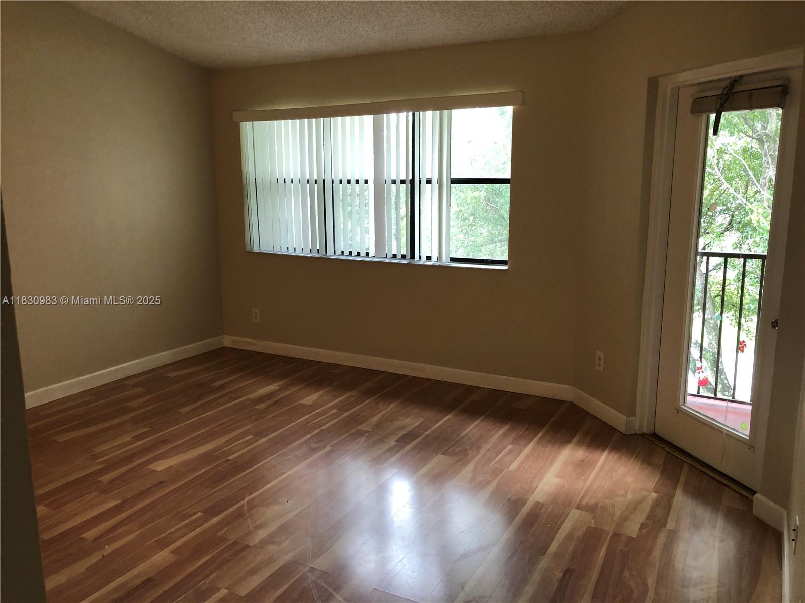 620 S Park Rd 33-2 Property Photo 6