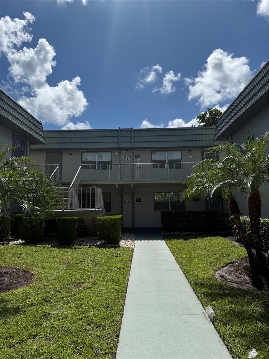 67 Monaco B B Property Photo 12