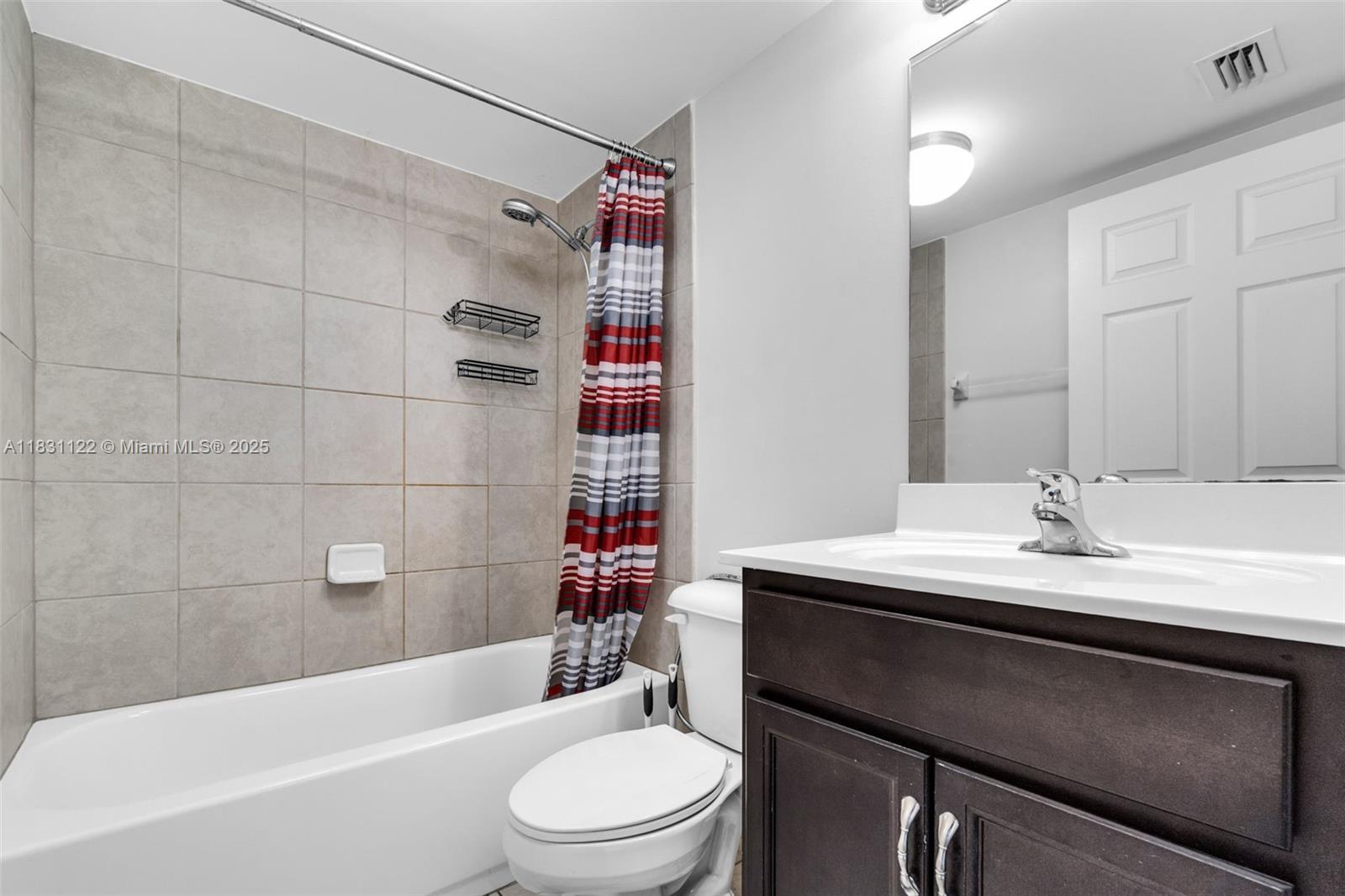 2345 Se 16th Pl Property Photo 12