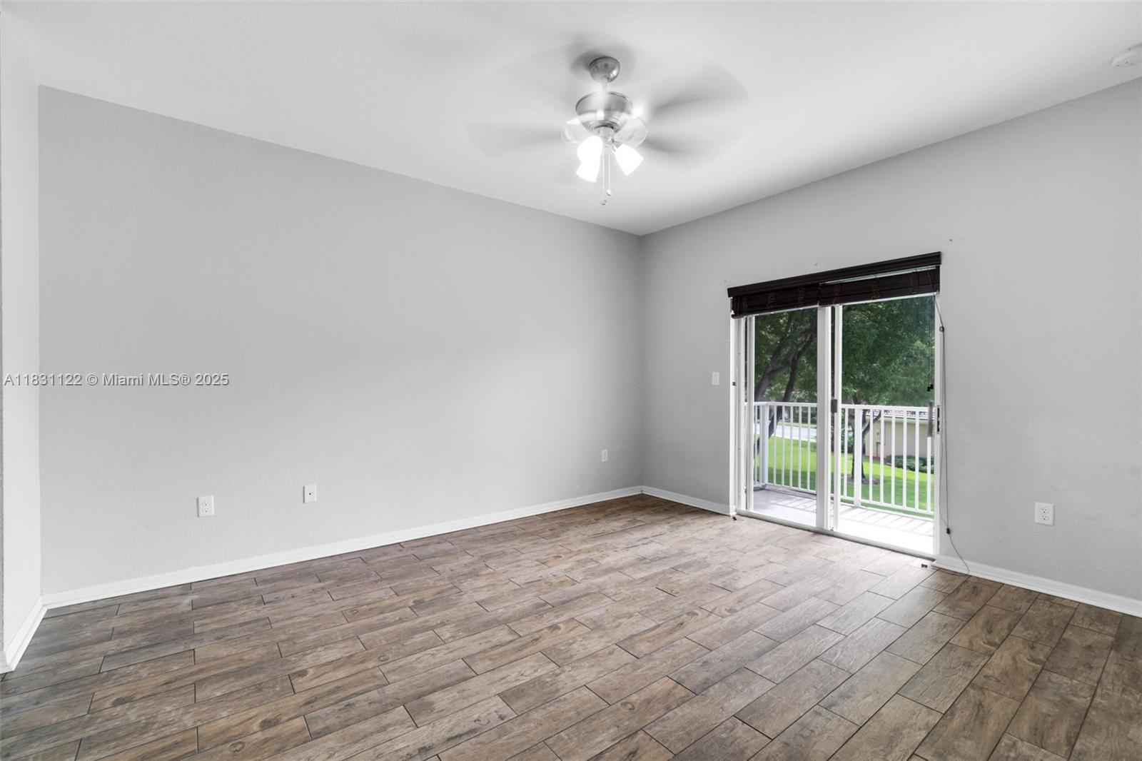2345 Se 16th Pl Property Photo 13