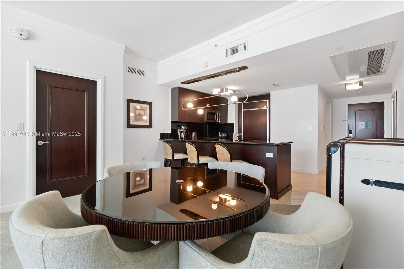 4391 Collins Ave 623 Property Photo 6