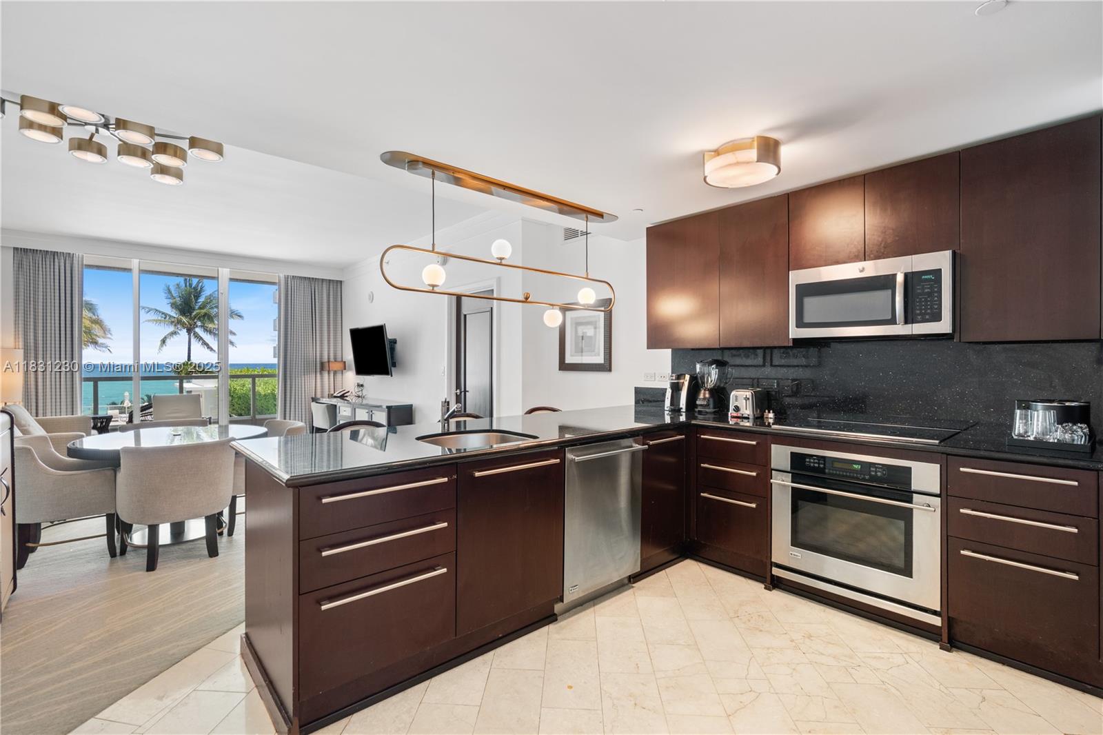 4391 Collins Ave 623 Property Photo 8