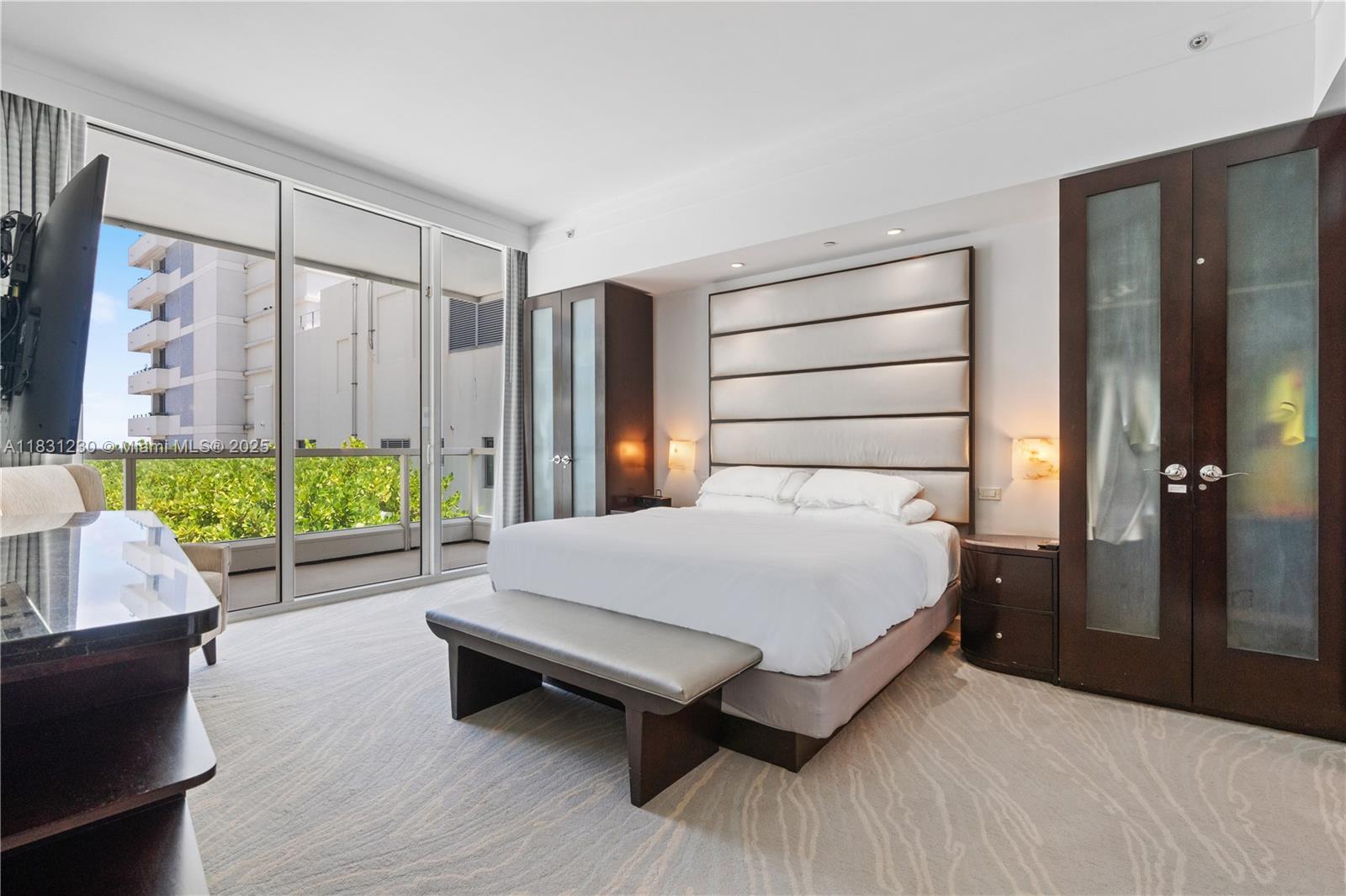 4391 Collins Ave 623 Property Photo 16