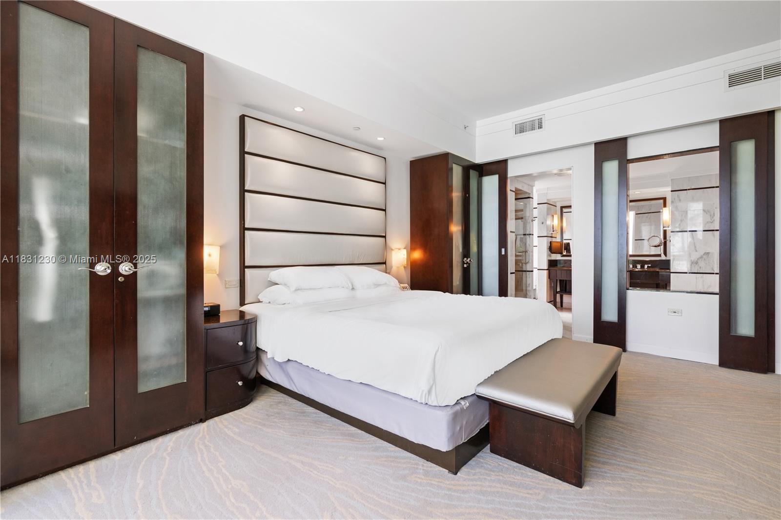 4391 Collins Ave 623 Property Photo 18