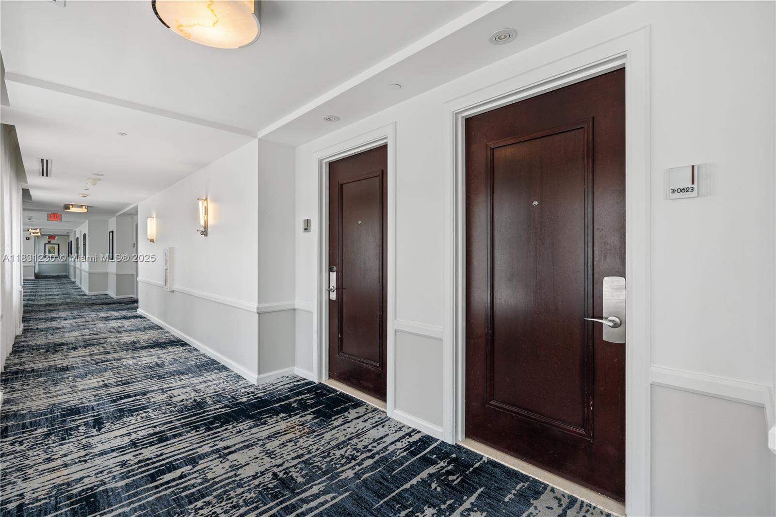 4391 Collins Ave 623 Property Photo 22