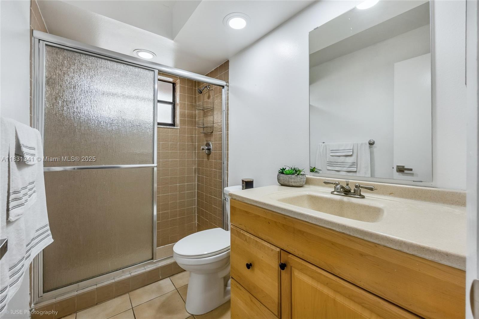 37 Seville Circle 1-50 Property Photo 14