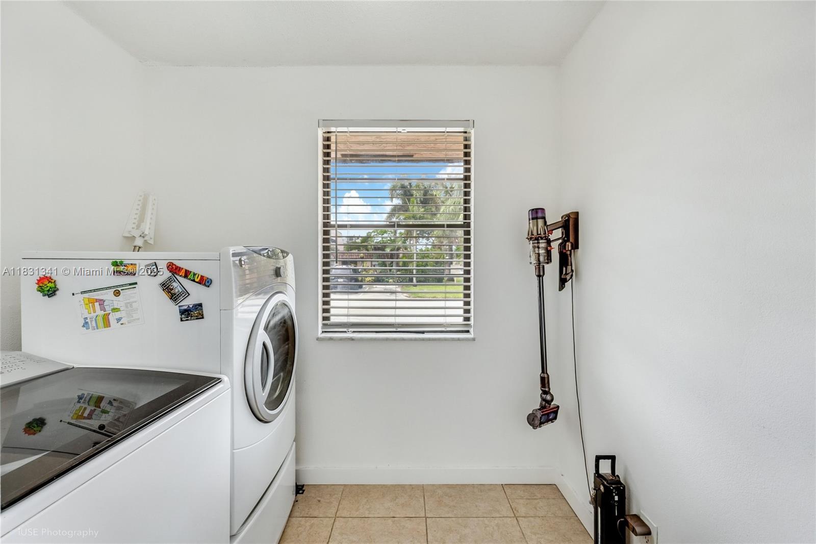 37 Seville Circle 1-50 Property Photo 15