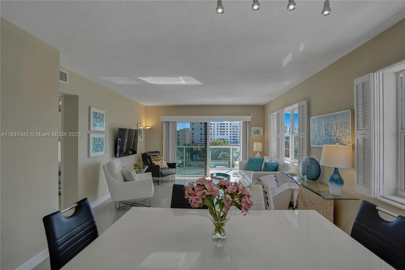 1620 N Ocean Blvd 510 Property Photo 18