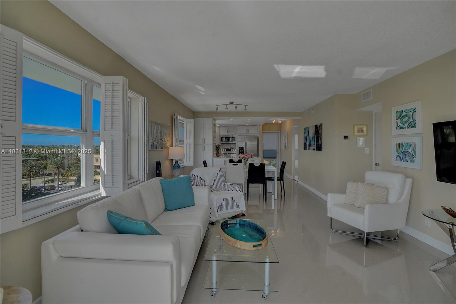 1620 N Ocean Blvd 510 Property Photo 22