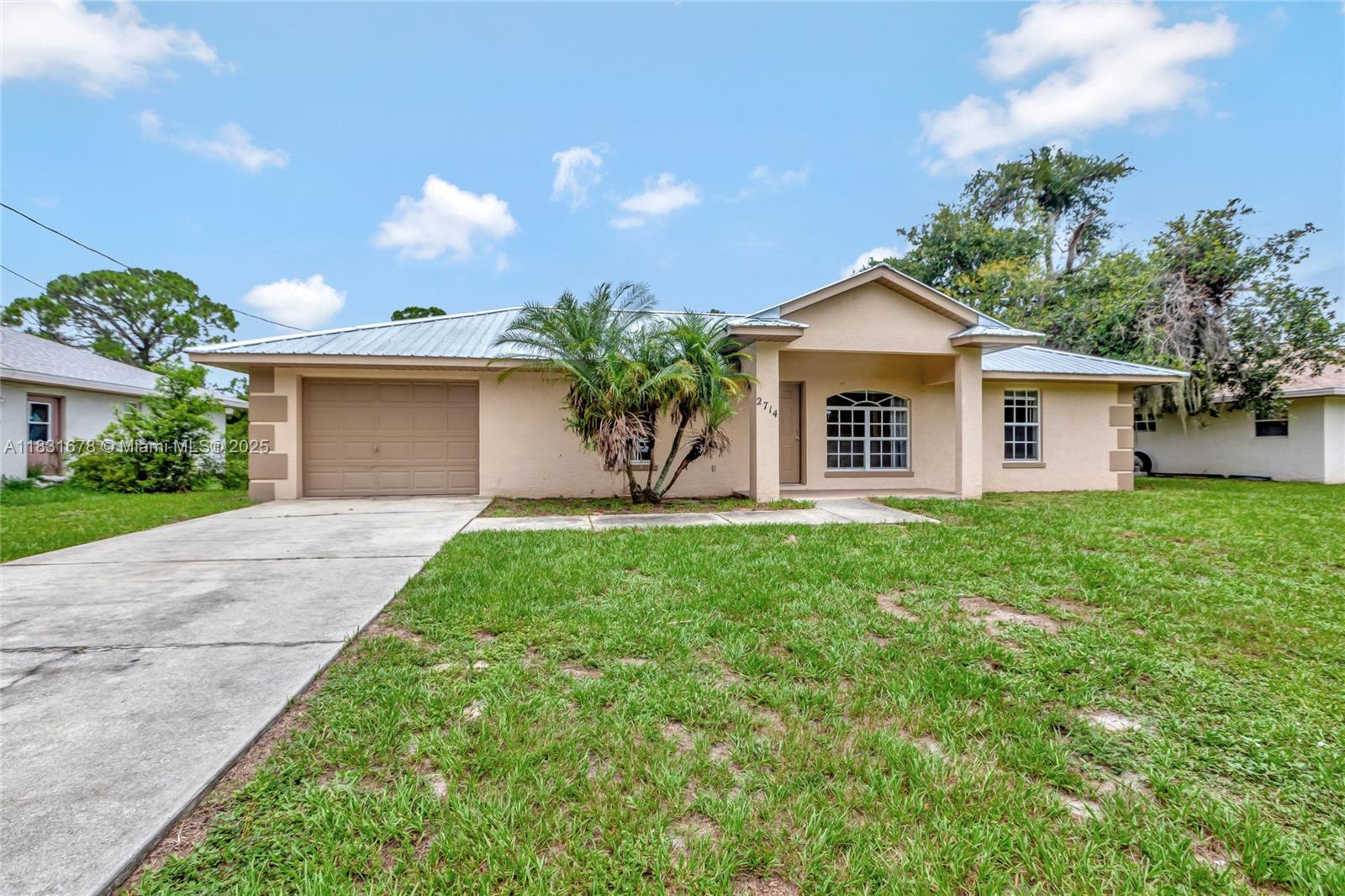 2714 Valerie Blvd Property Photo 1
