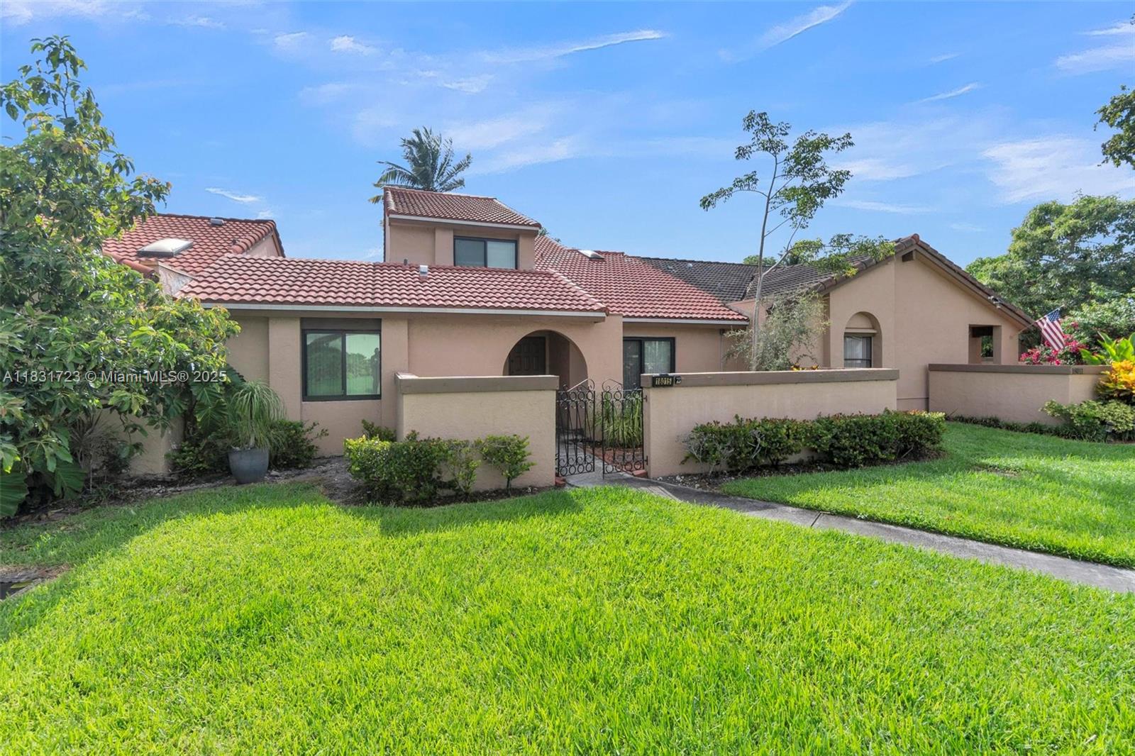 18015 Nw 66th Ct Cir Property Photo 1