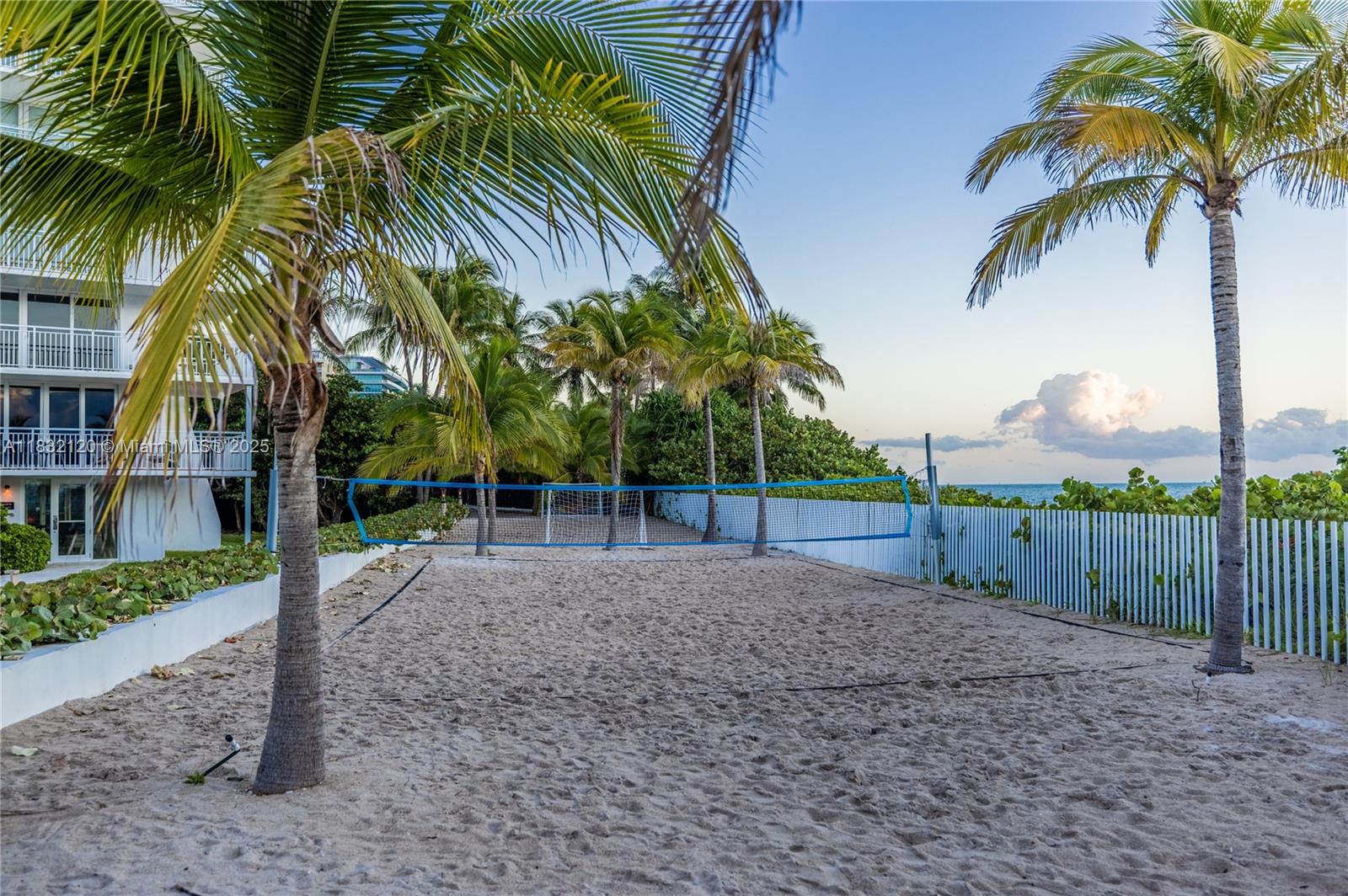 615 Ocean Dr 6a Property Photo 35