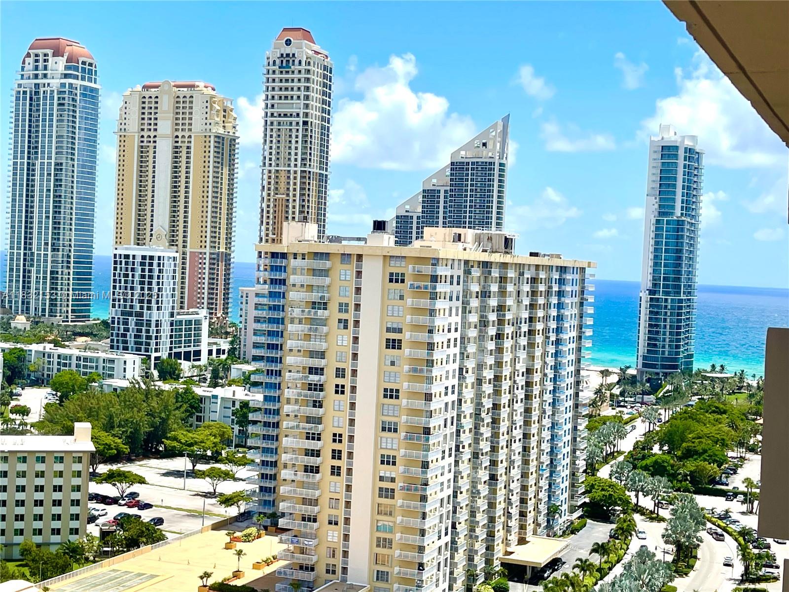 250 174th St 2307 Property Photo 3