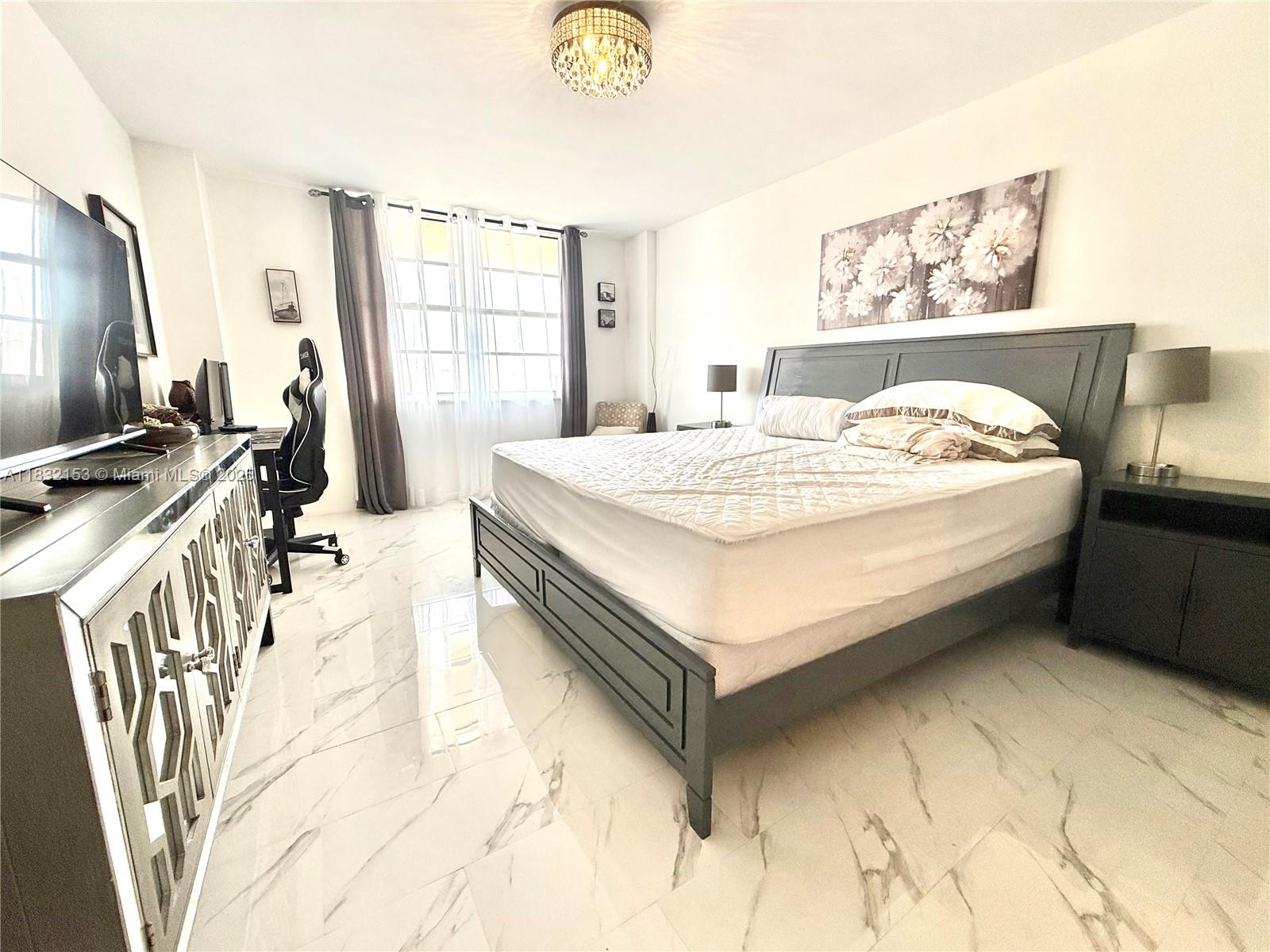 250 174th St 2307 Property Photo 16