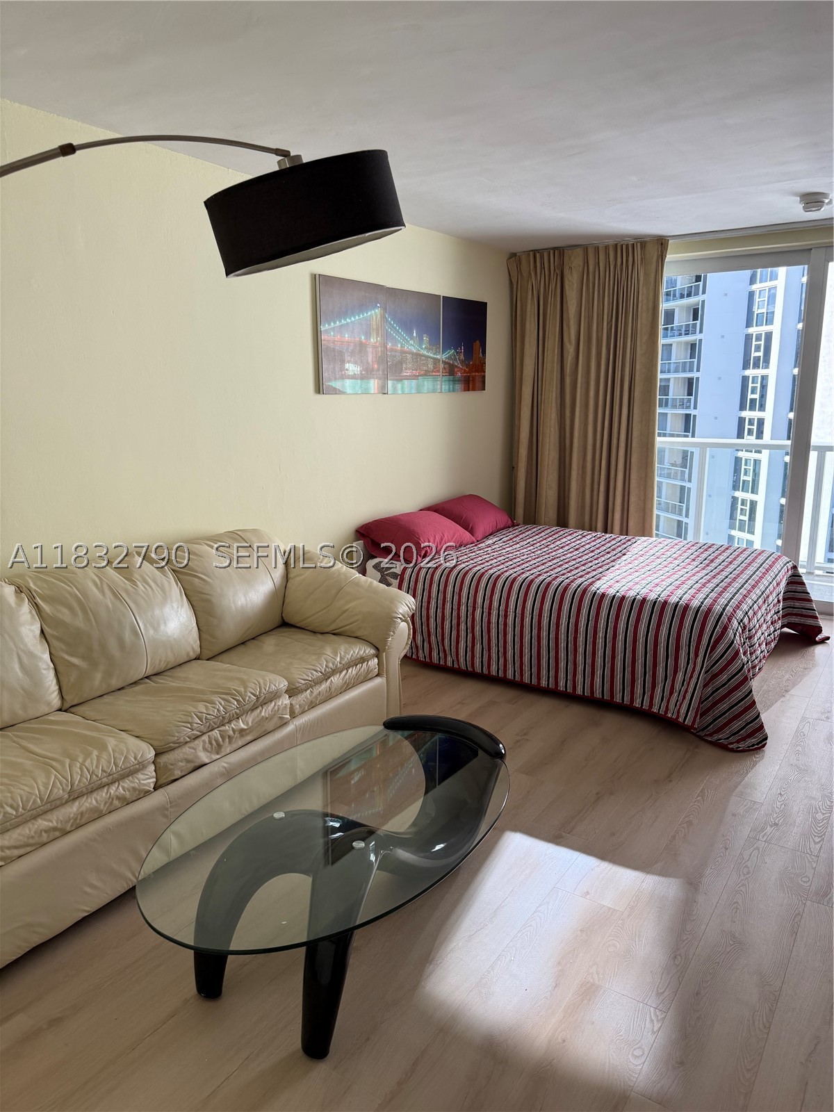 19201 Collins Ave 717 Property Photo 5